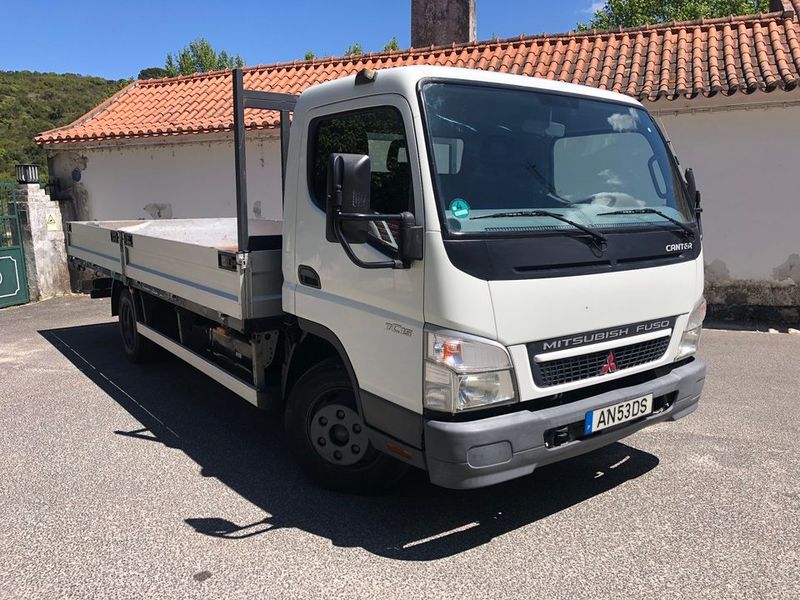 Mitsubishi Fuso canter • 2009 • 280,000 km 1