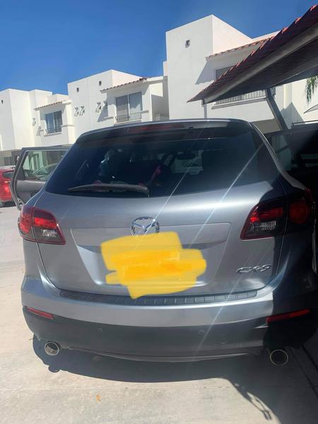 Mazda CX-9 • 2015 • 94,000 km 4