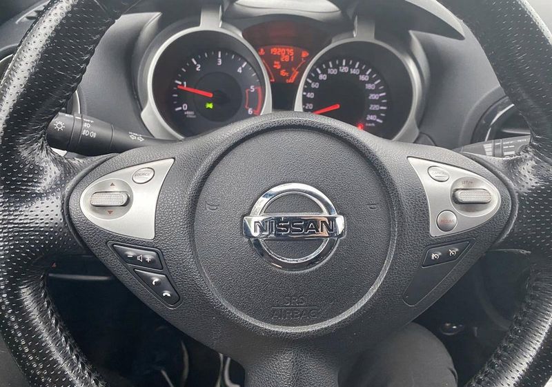 Nissan Juke • 2011 • 180,000 km 4