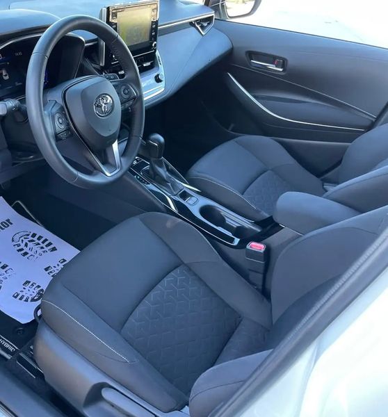 Toyota Corolla Hybrid • 2019 • 143,000 km 3