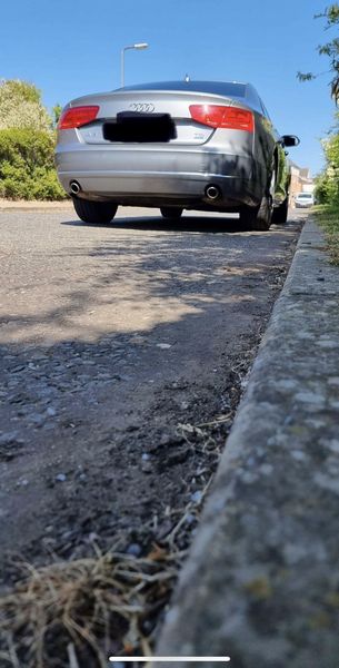 Audi A8 • 2011 • 170,590 km 3