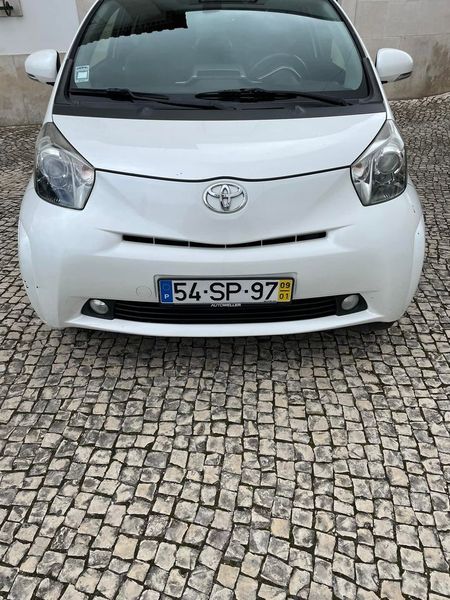 Toyota Auris • 2009 • 120,000 km 1