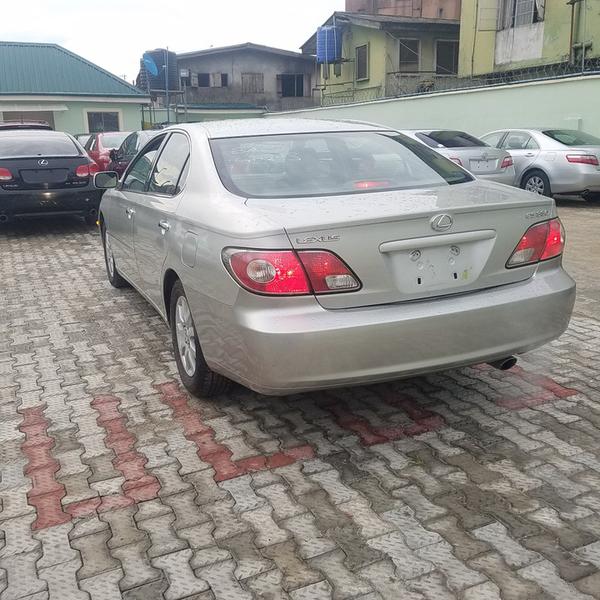 Lexus ES 330 • 2008 • 22,000 km 1