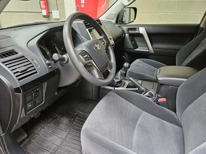 Toyota Land Cruiser • 2022 • 17,000 km 6