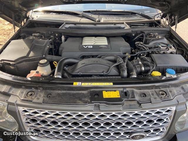 Land Rover Range Rover • 2010 • 140,000 km 4