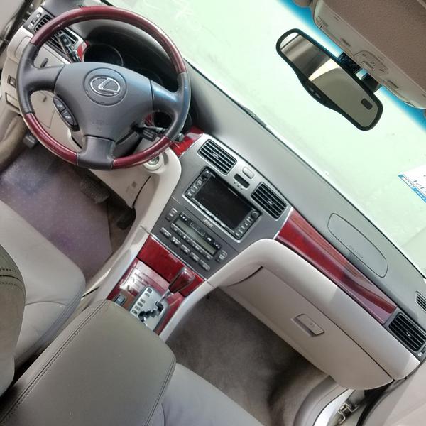 Lexus ES 330 • 2008 • 22,000 km 3