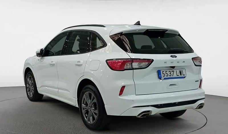 Ford Kuga • 2022 • 32,441 km 4