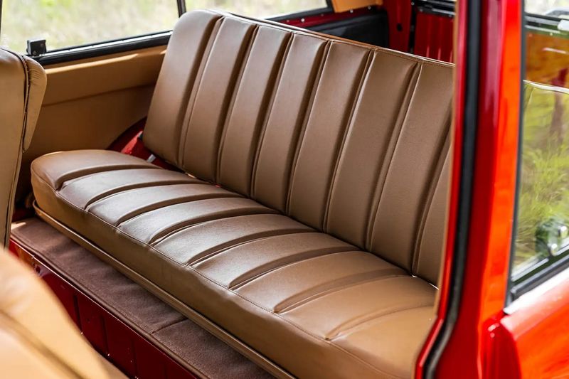 Land Rover Range Rover • 1972 • 47,600 km 10