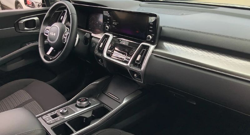 Kia Sorento • 2023 • 7,500 km 10