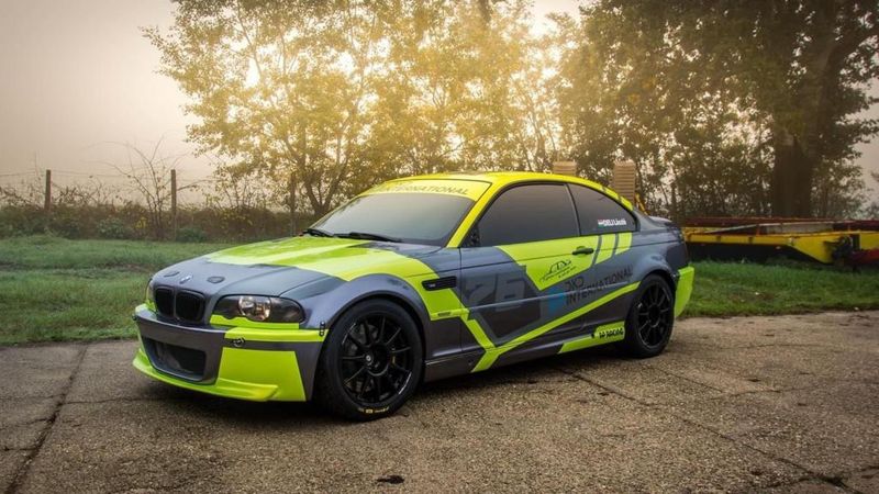 BMW M3 • 2004 • 1 km 1