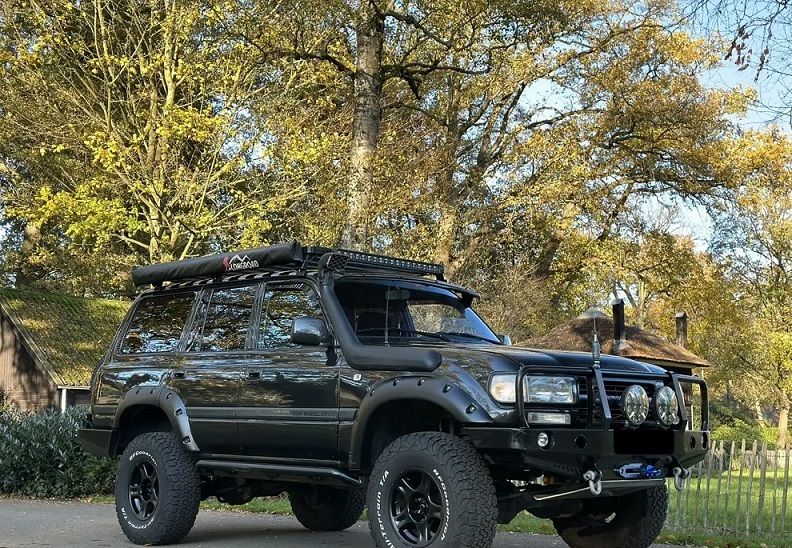 Toyota Land Cruiser • 1990 • 276,000 km 8