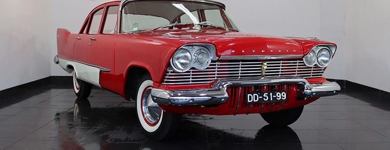 Plymouth Grand Voyager • 1957 • 86,325 km 3