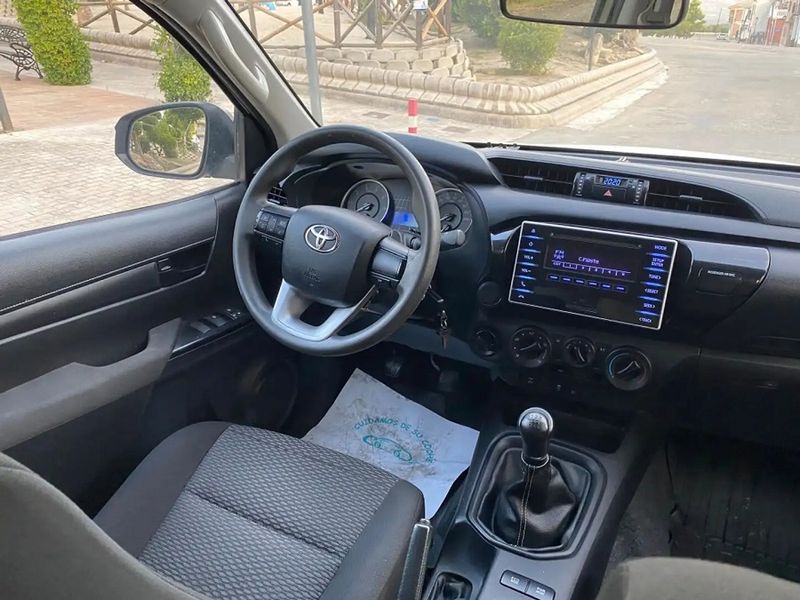 Toyota Hilux • 2019 • 189,000 km 7