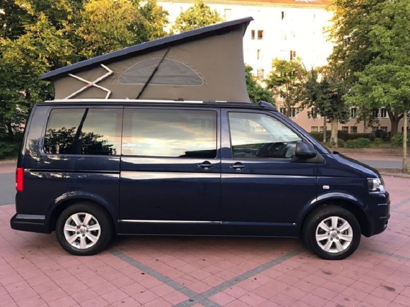 Volkswagen T5 • 2010 • 167,000 km 2