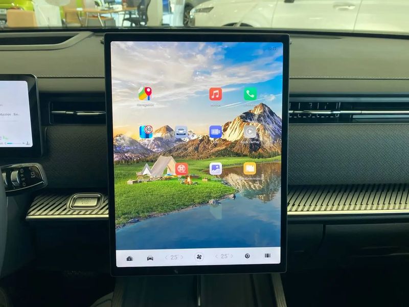 Jeep Grand Cherokee • 2025 • 7,500 km 14