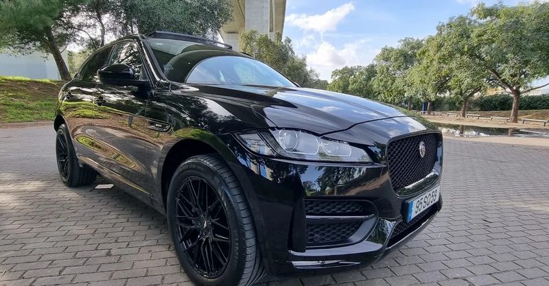 Jaguar F-Pace • 2017 • 165,787 km 1