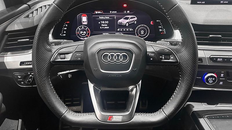 Audi Q7 • 2017 • 78,000 km 4