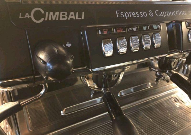 Mitsubishi Fuso canter • 2005 • 90,000 km 5