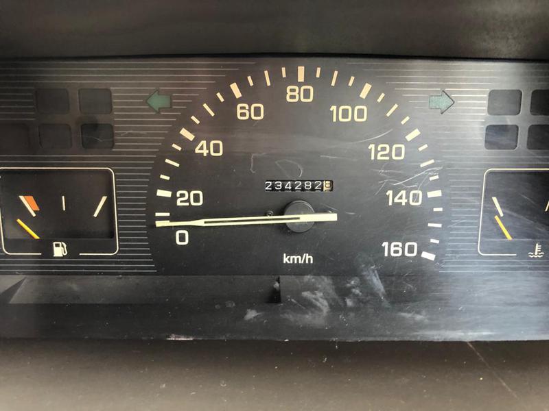 Acura RL • 1995 • 234,282 km 6