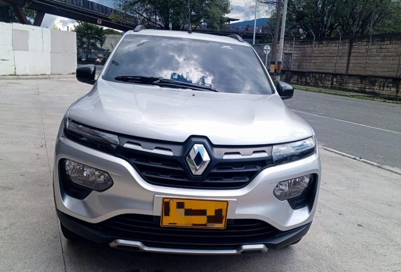 Renault Kwid • 2023 • 25,000 km 1