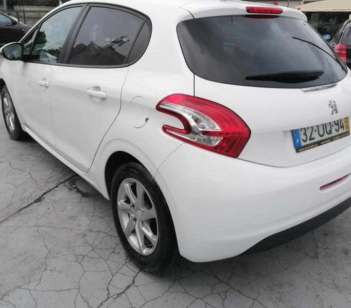 Peugeot 2008 • 2014 • 107,000 km 3