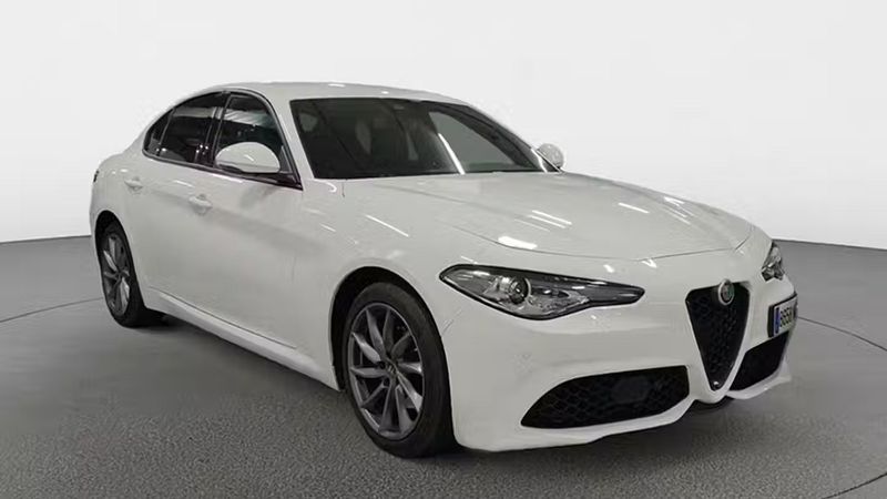 Alfa Romeo Giulia • 2023 • 24,656 km 1