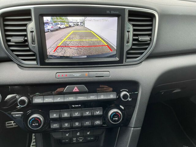 Kia Sportage • 2017 • 106,000 km 18