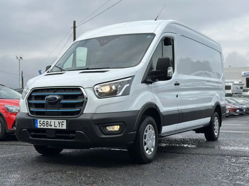 Ford Transit • 2022 • 10,232 km 1