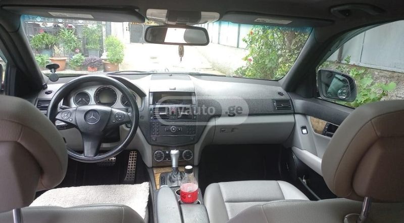 Mercedes-Benz C • 2008 • 0 km 7