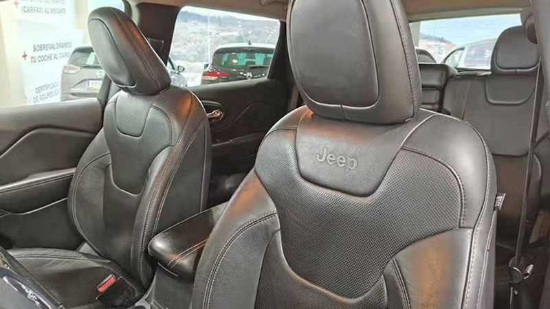 Jeep Cherokee • 2016 • 154,434 km 9