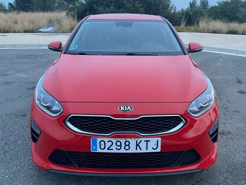 Kia Cee`d • 2019 • 157,121 km 2