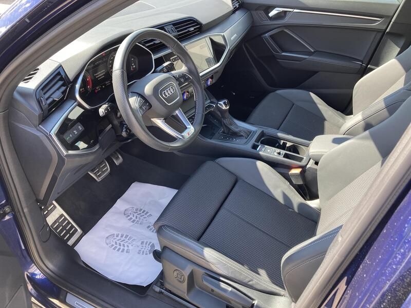 Audi Q3 • 2023 • 9,018 km 16