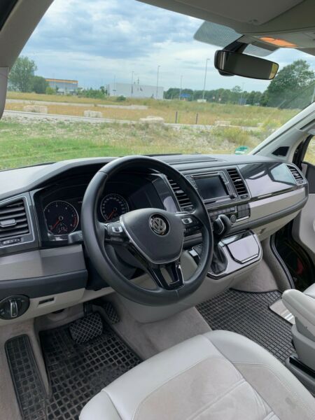 Volkswagen California • 2016 • 54,000 km 9