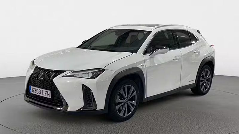 Lexus UX • 2020 • 76,543 km 6