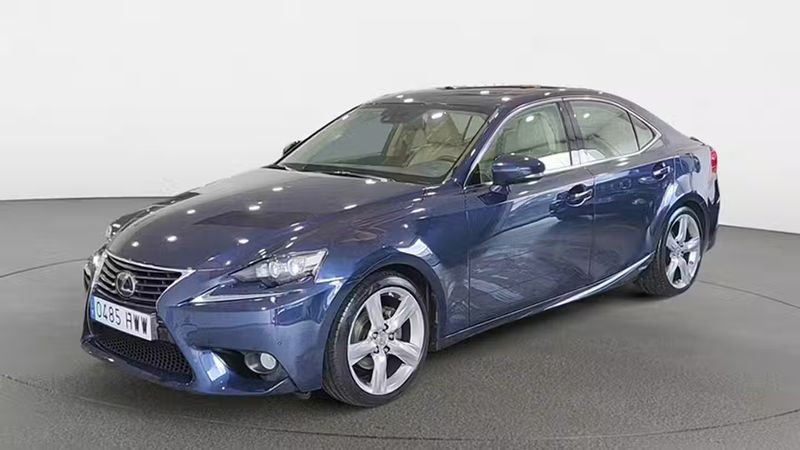 Lexus IS • 2014 • 136,088 km 1