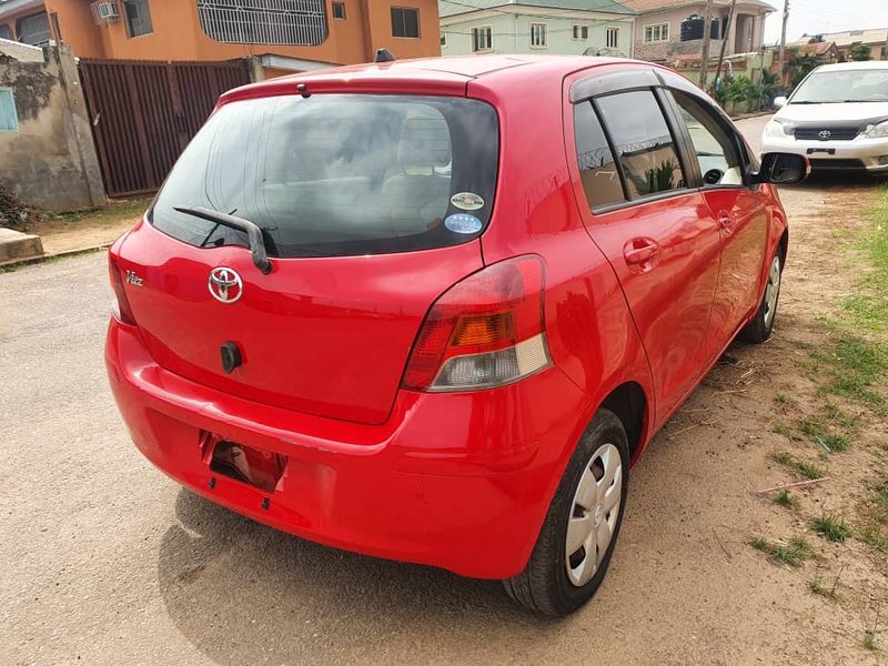 Toyota Vitz • 2008 • 87,643 km 4