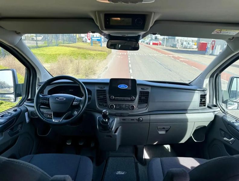 Ford Transit • 2020 • 94,000 km 6