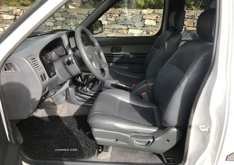 Nissan Navara • 2003 • 240,000 km 7