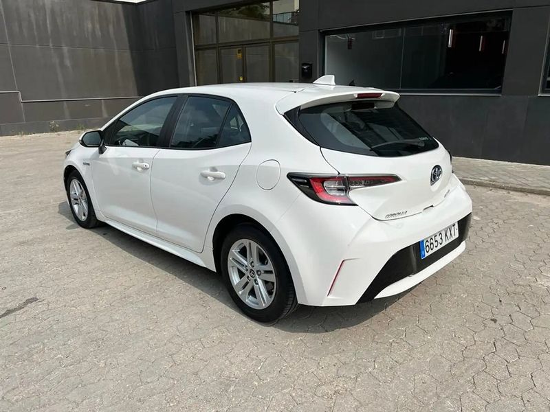 Toyota Corolla • 2019 • 42,000 km 3