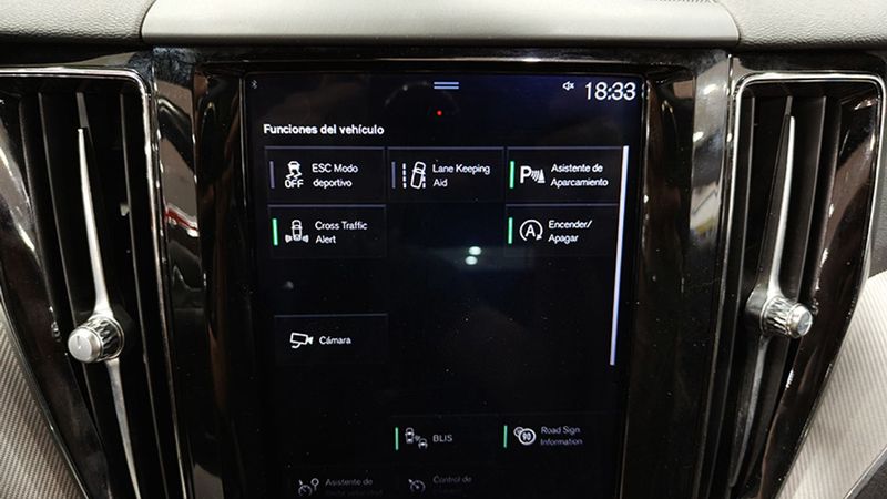 Volvo XC60 • 2018 • 77,477 km 19