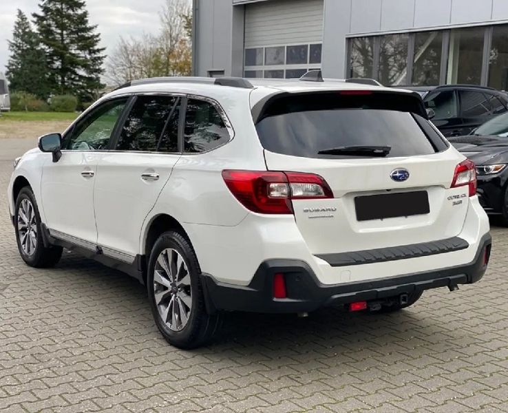 Subaru Outback • 2018 • 74,000 km 8