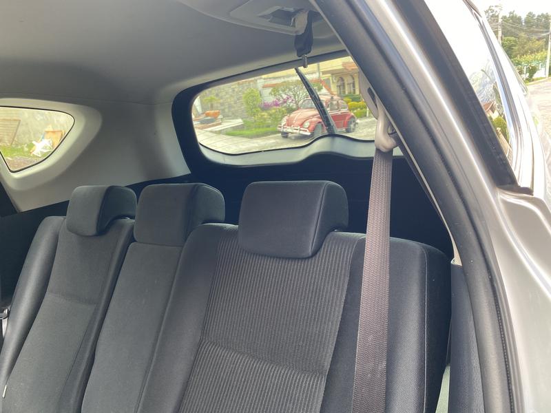 Toyota RAV4 • 2015 • 96,000 km 4