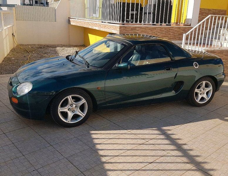 Mazda MX-5 Miata • 1997 • 90,000 km 1