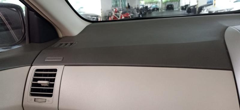 Toyota Corolla • 2009 • 180,000 km 5