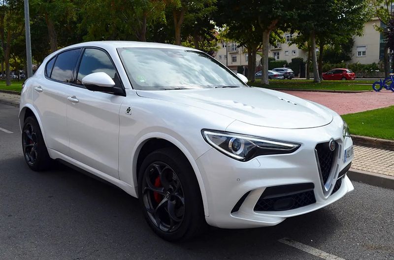 Alfa Romeo Stelvio • 2019 • 134,000 km 1