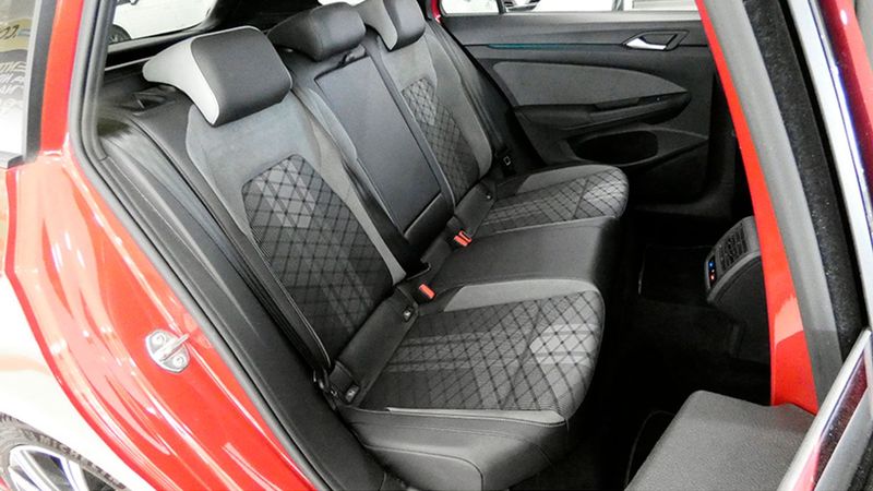 Volkswagen Golf • 2021 • 91,897 km 24