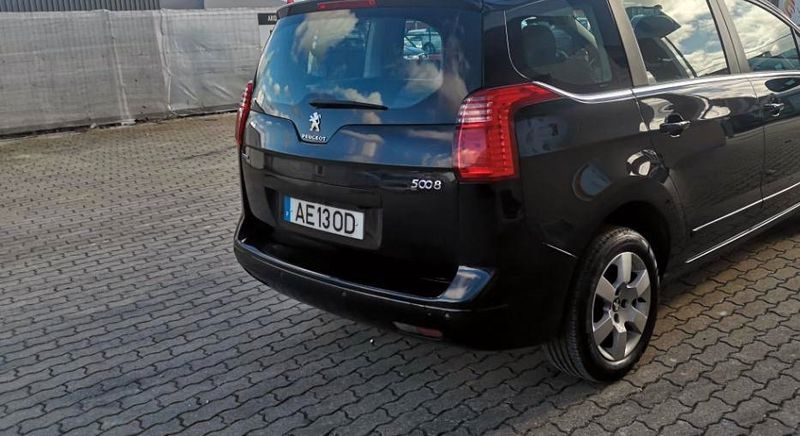 Peugeot 2008 • 2016 • 90,000 km 2