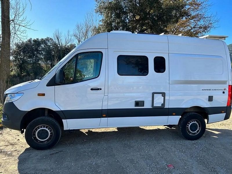 Mercedes-Benz 100 D • 2019 • 124,000 km 3