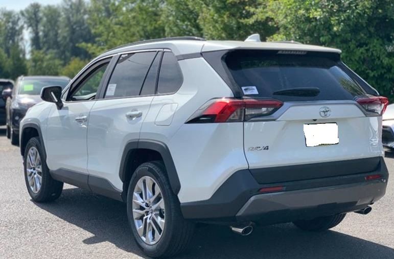 Toyota RAV4 • 2022 • 35,000 km 6