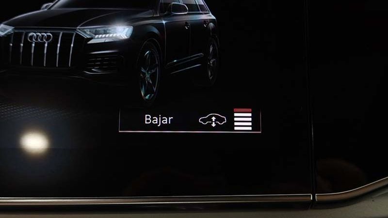 Audi Q7 • 2020 • 53,648 km 18